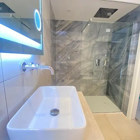 Koralline تروبيا